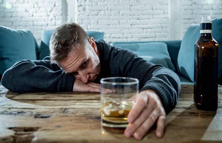 Alcohol Withdrawal: Timeline and Treatment of Alcohol Withdrawal